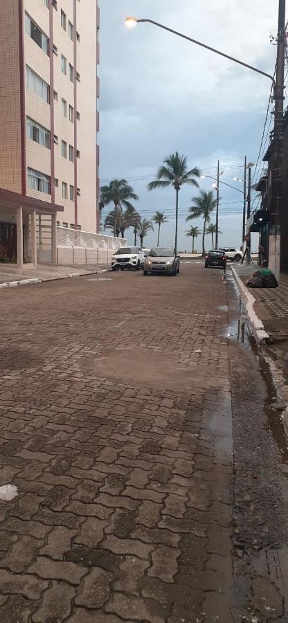 Kitnet Na Praia Praia Grande  Luaran gambar